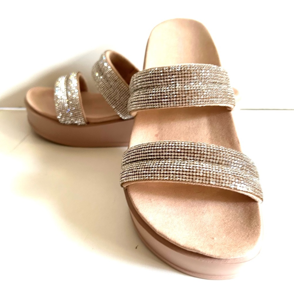 Anne Klein Tan and Silver Embellished Sandals, SZ 11, New in Box, Beautiful!